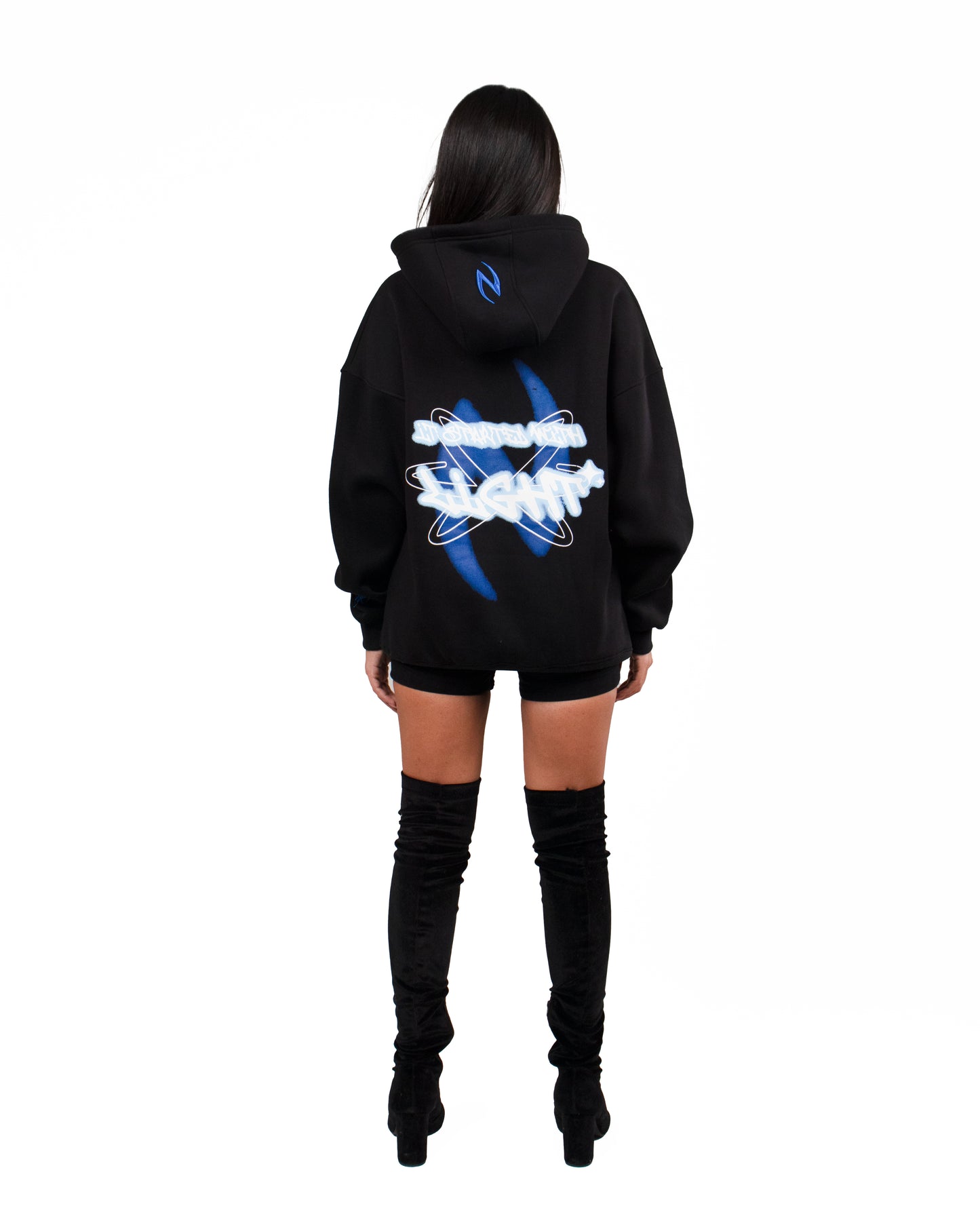 NORI BLACK HOODIE